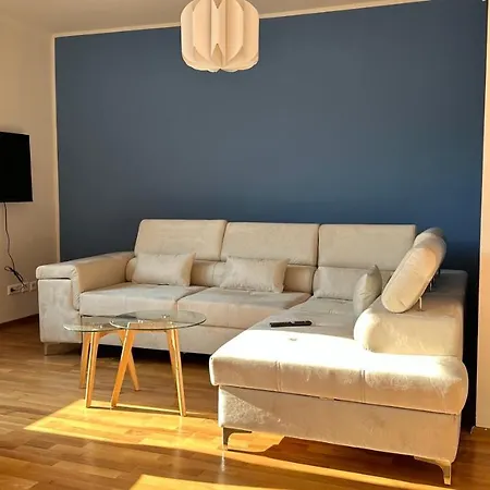 Homely 3 Апартаменты