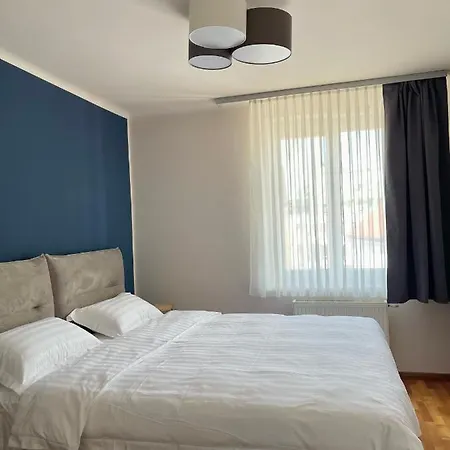 Lägenhet Homely 3 *